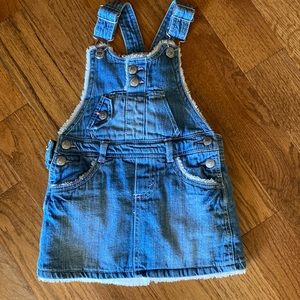 Levi’s 3T lined Jean overall skirt, size 3T